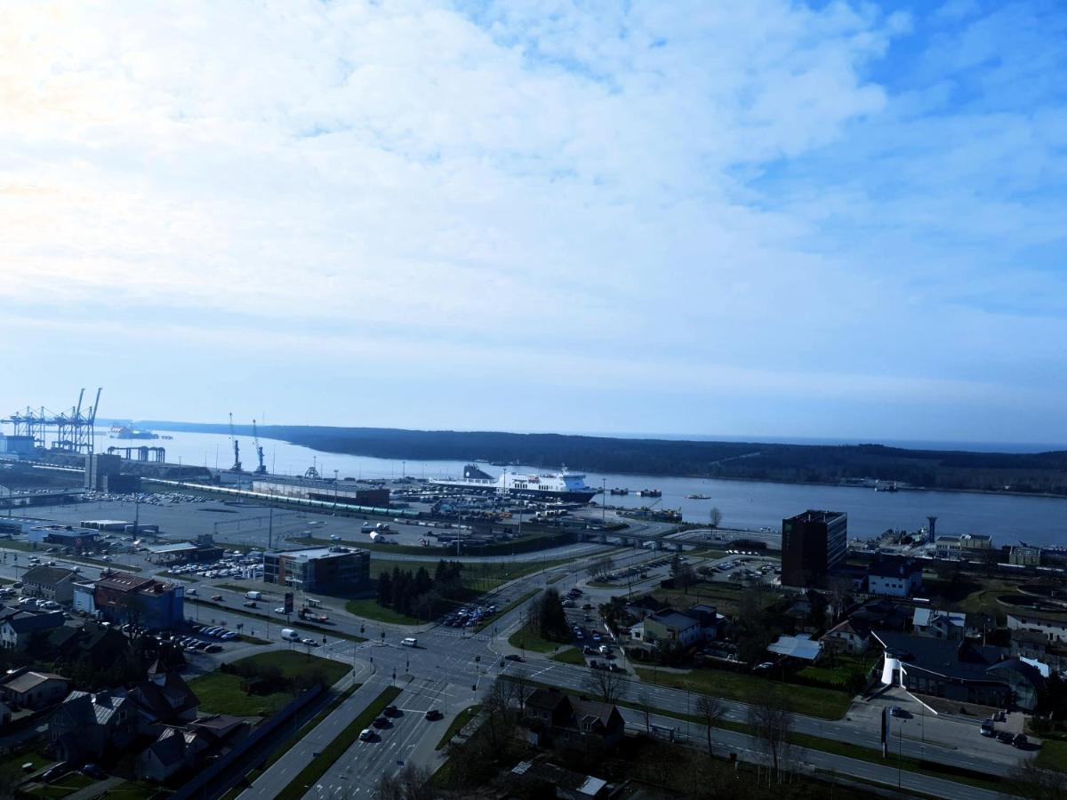 Sea View Apartment In Klaipeda Exterior photo